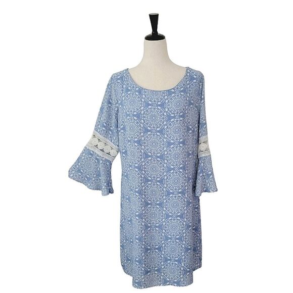 Luxology Blue Floral Keyhole 3/4 Bell Sleeve Lace Detail Boho Dress Size 10 - Picture 1 of 8